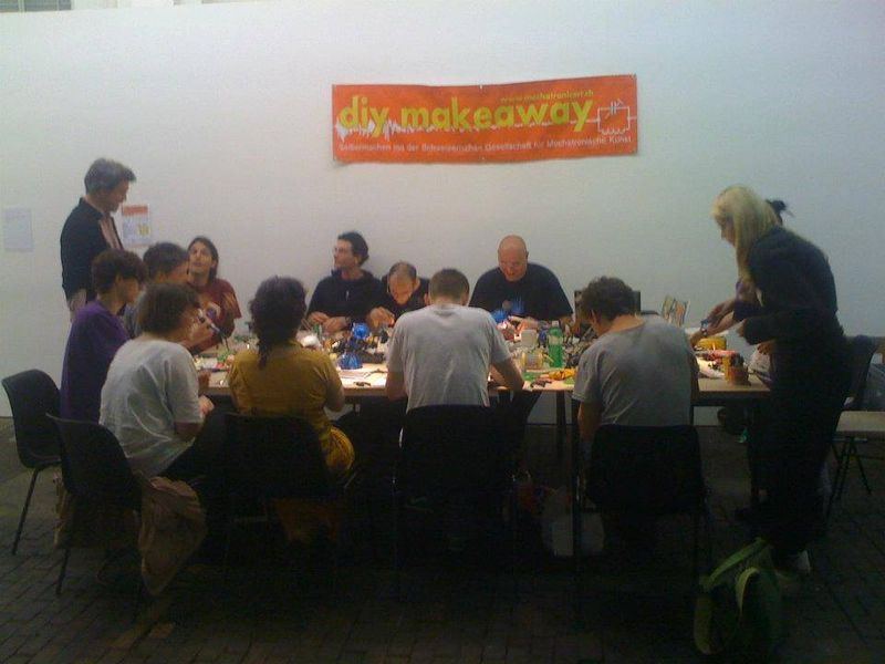 File:DIY makeaway goodOleTimes.jpg