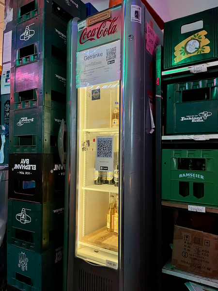 File:Bw fridge2.png